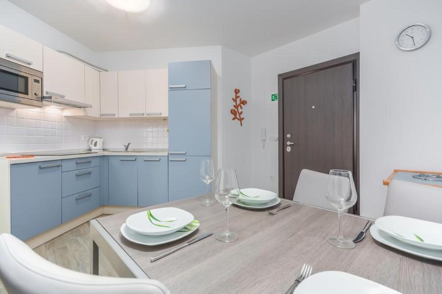 Lux Hotel Novigrad Istria Esterno foto